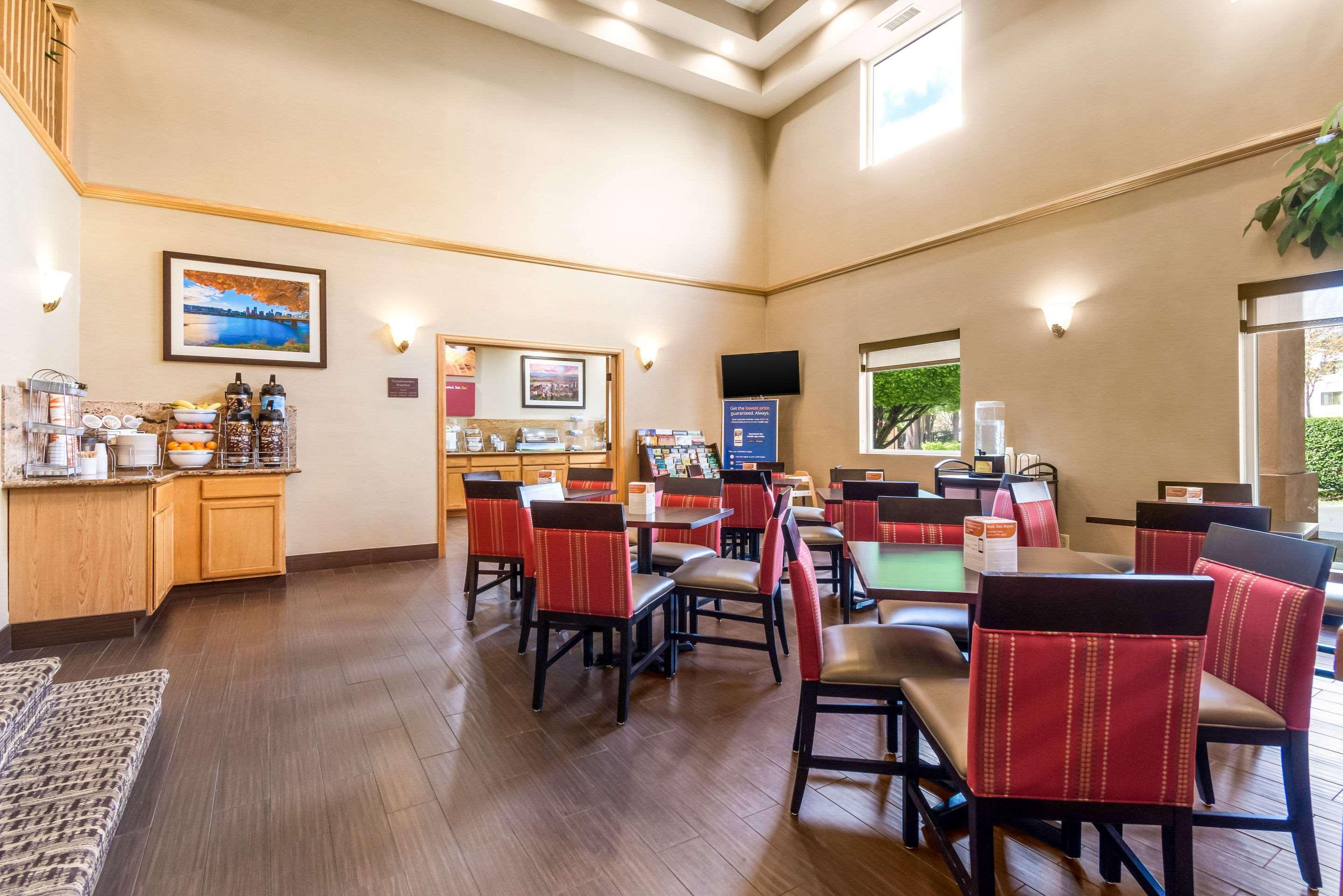 Comfort Suites Portland Airport Εξωτερικό φωτογραφία